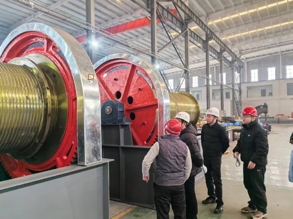 柬埔寨菩萨水电站项目导流洞封堵闸门及固定式卷扬启闭机出厂验收会